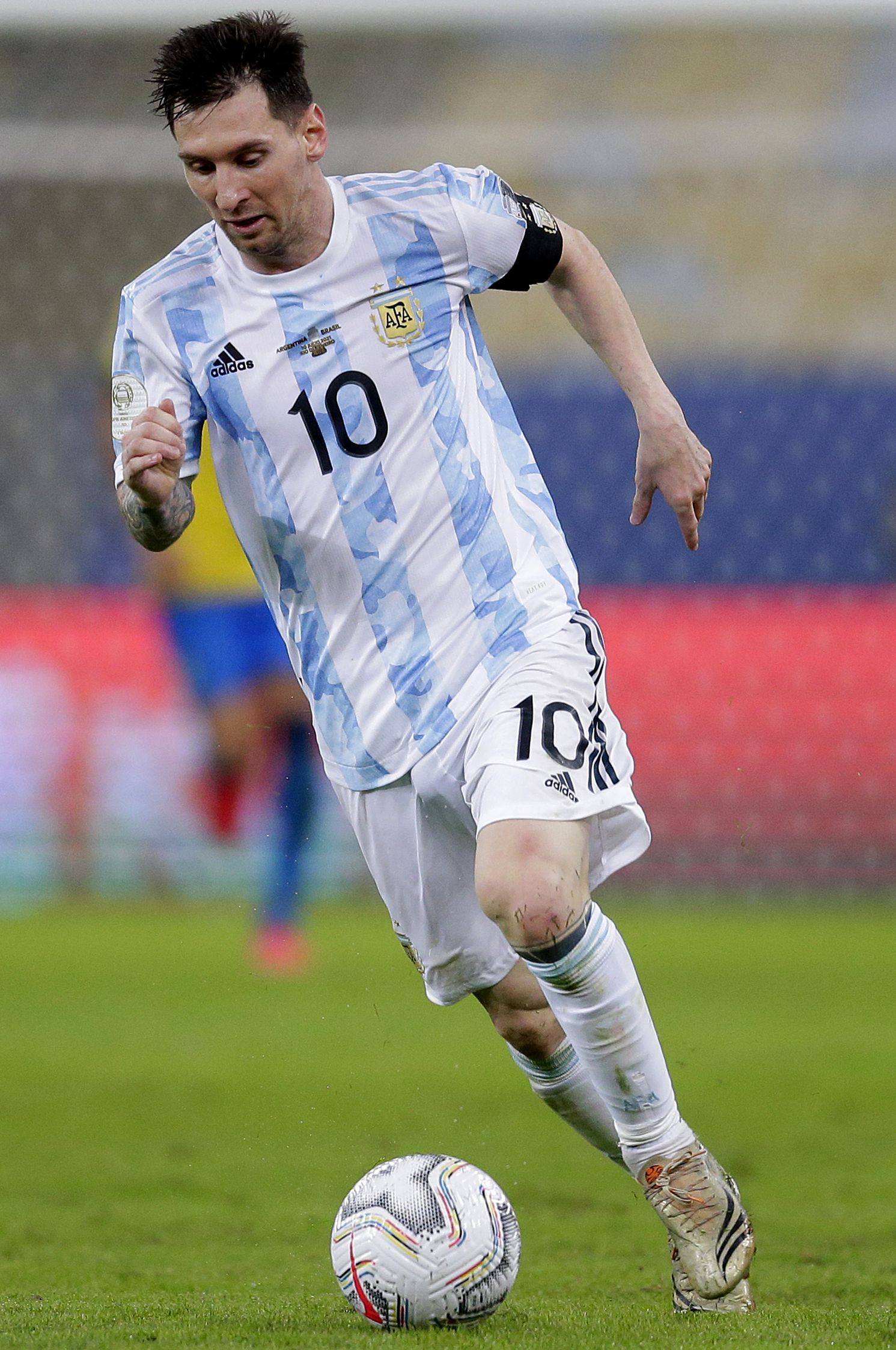 场比赛中完 场比赛中完