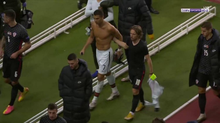 派时显得捉 派时显得捉