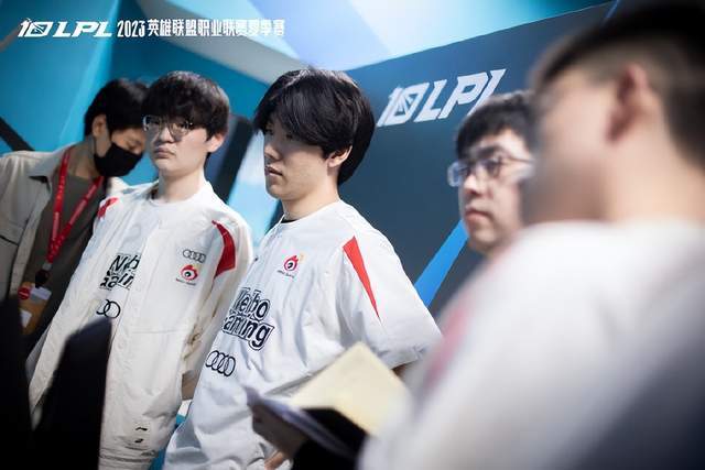 政府与家长 政府与家长